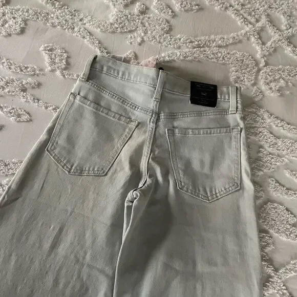 Banana Republic Wide-Leg Crop Jean - Picture 8 of 16